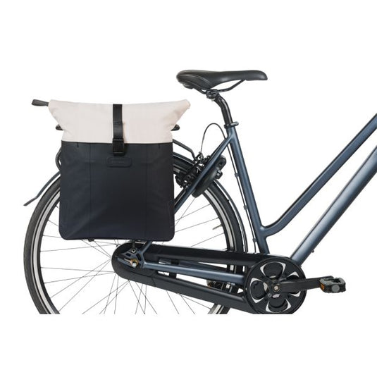 Basil tas vive shopper wit zwart | mik hooks | 20l