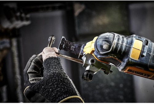Load image into Gallery viewer, Dewalt dcs355d2 oscillerende multitool | 2.0ah li-ion - dcs355d2
