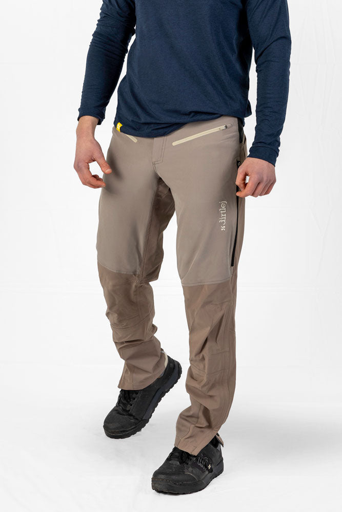 Load image into Gallery viewer, Dirtlej trailscout half half long - mtb pants
