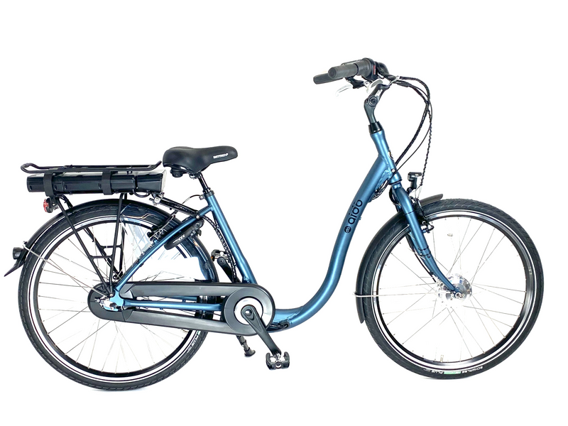 Load image into Gallery viewer, Kwadie aldo e-bike lage instap 28 - 46 cm. 7gvl - 9.0 ah 324wh led display 20 km h mystery blue mat
