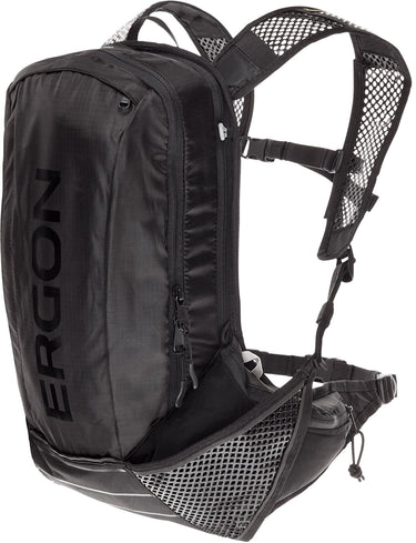 Ergon BX2 Evo Rugtas Zwart - Lichtgewicht - Geschikt voor dagtochten - 10 + 1.5L volume - Waterdicht - Polyester Nylon - Anders bevestigingssysteem - Inclusief regenhoes