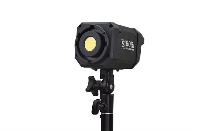 Load image into Gallery viewer, Falcon eyes bi-color led lamp s80bi
