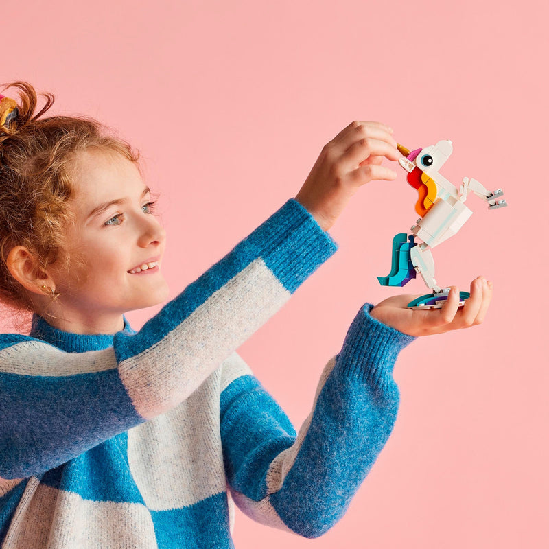 Load image into Gallery viewer, Lego creator 31140 3in1 magische eenhoorn

