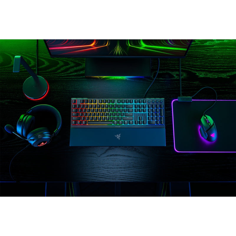 Load image into Gallery viewer, Razer ornata v3 low profile rgb mechanisch gaming toetsenbord (zwart, us lay-out (qwerty), hybrid-mecha-membrane, 100%, rgb leds, abs)
