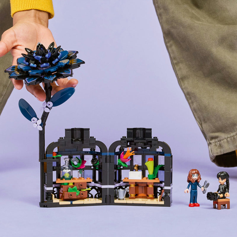 Load image into Gallery viewer, Lego ® wednesday zwarte dahlia - 76784
