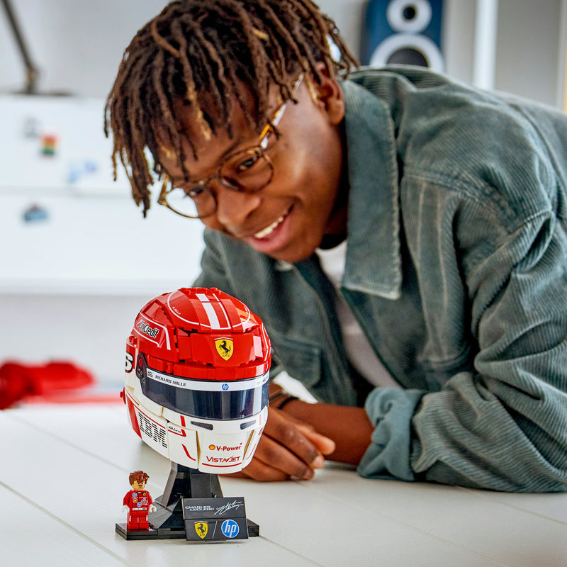 Afbeelding laden in galerijviewer, Lego editions scuderia ferrari hp helm van charles leclerc - 43014
