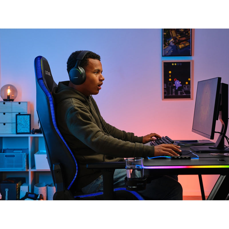 Load image into Gallery viewer, Trust gxt 709 luminus rgb-gamingbureau gaming desk (zwart)
