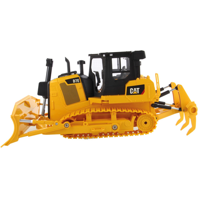 Load image into Gallery viewer, Carrera 1:24 rc cat d7e bulldozer
