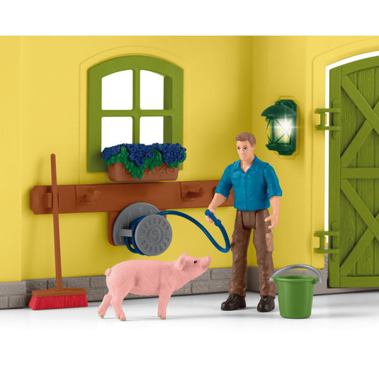 Schleich farm world - grote stal, geel speelfiguur