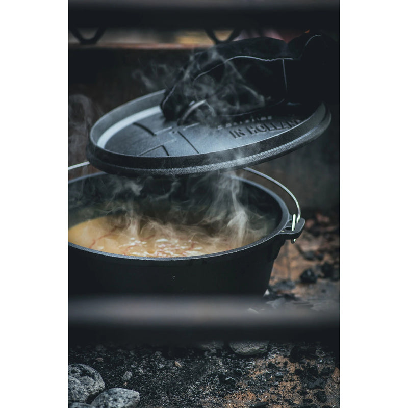Afbeelding laden in galerijviewer, The windmill dutch oven 6 qt zonder pootjes kookpan (zwart, ø 31,5 cm | 5.9 liter)
