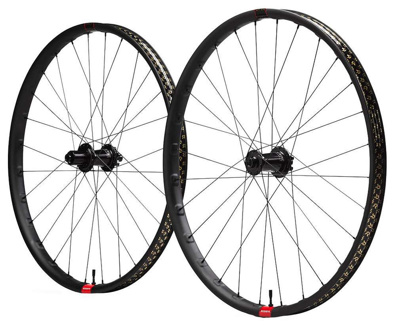 Load image into Gallery viewer, Reserve e-30 hd i9 1 1 carbon 29 cl boost wheelset
