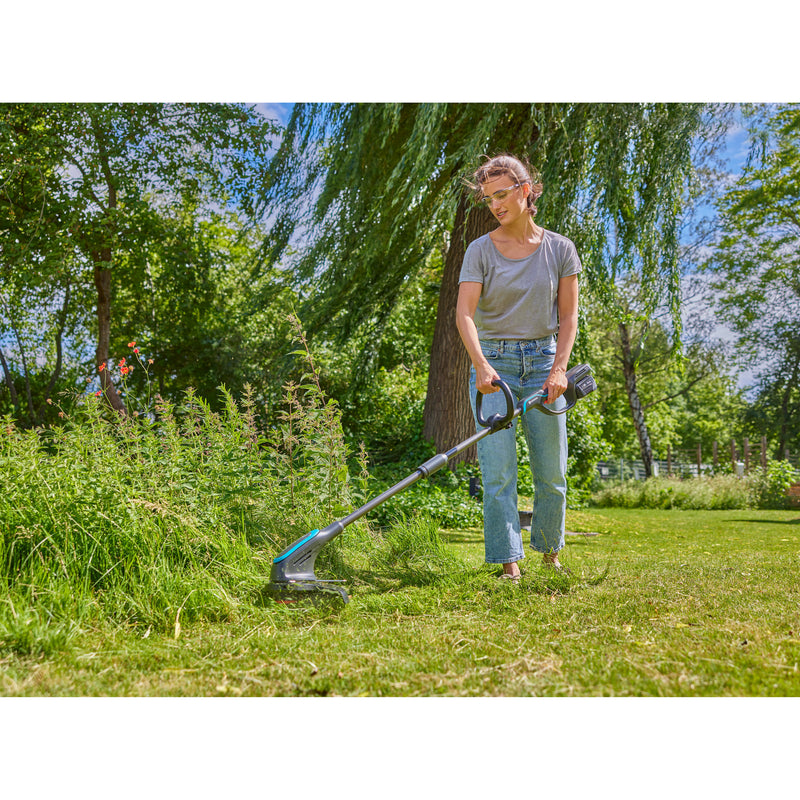 Load image into Gallery viewer, Gardena powertrim 30 18v grastrimmer (grijs turquoise, accu en lader niet inbegrepen)
