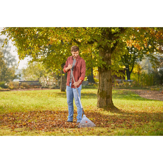 Gardena combisystem bladhark hark - werkbreedte verstelbaar 30 50 cm - aanbevolen steellengte 130 cm