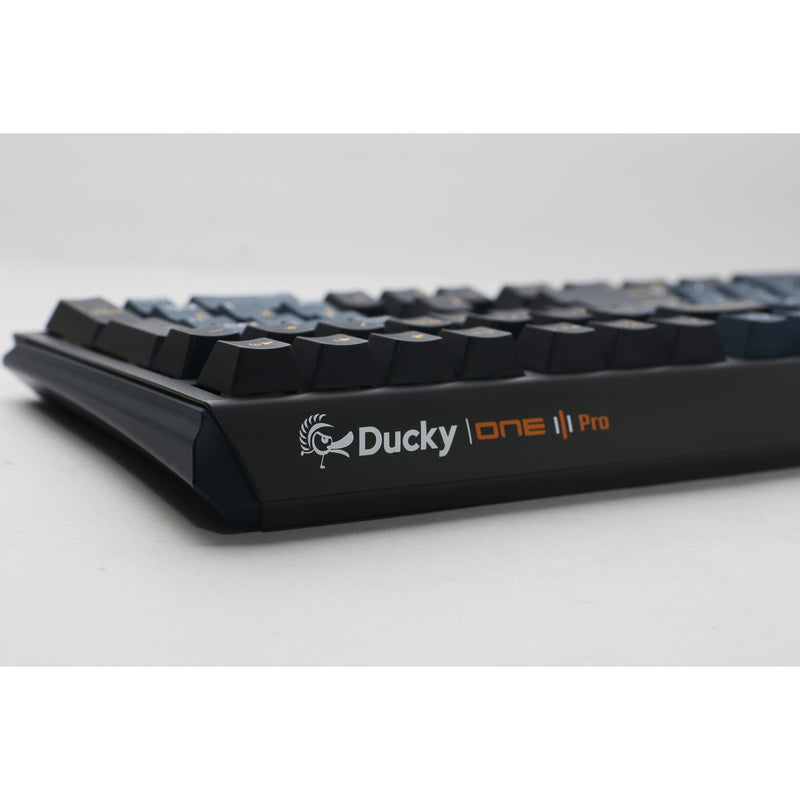 Load image into Gallery viewer, Ducky one 3 pro rgb mechanisch gaming toetsenbord (zwart, us lay-out (qwerty), cherry mx2a red, 100%, rgb led, double-shot pbt, quack mechanics, hot swap)
