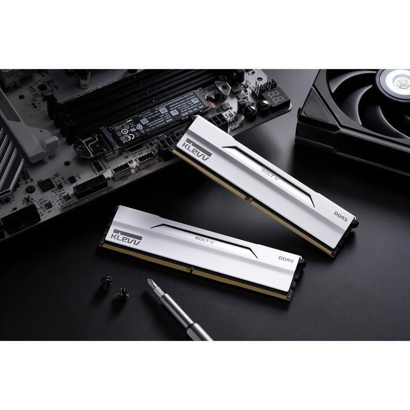 Load image into Gallery viewer, Klevv bolt v 32 gb ddr5-6000 (2x 16 gb) werkgeheugen (wit, kd5agua80-60a300i, xmp 3.0, expo)
