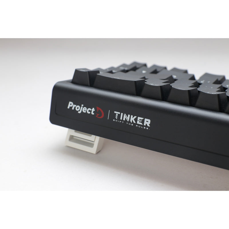 Load image into Gallery viewer, Ducky projectd tinker 65 met qmk via rgb mechanisch toetsenbord (zwart, us lay-out (qwerty), cherry mx red, 65%, rgb leds, double-shot pbt, hot-swappable, gasket mount)

