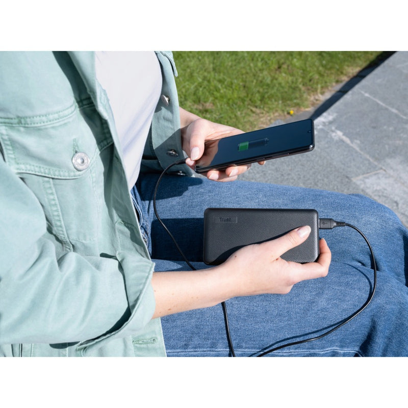 Load image into Gallery viewer, Trust primo 20.000 mah eco powerbank (zwart)
