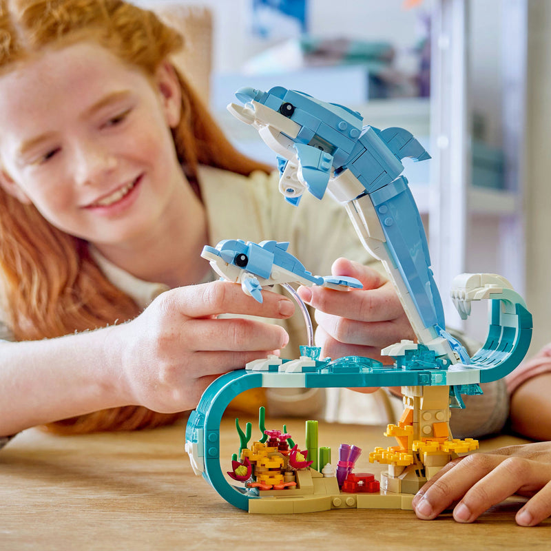 Load image into Gallery viewer, Lego ® creator 3in1 zeedieren: prachtige dolfijnen - bouw om tot een zeepaardje of krab - 31385
