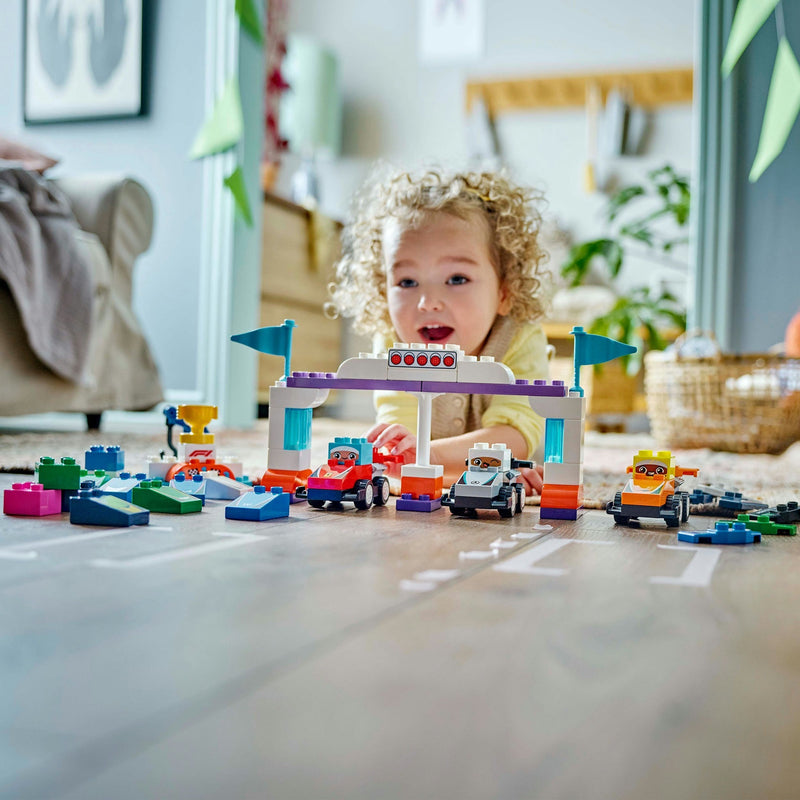 Load image into Gallery viewer, Lego duplo town 10445 f1 team racewagens en coureurs
