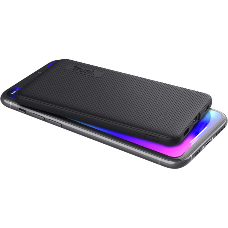 Load image into Gallery viewer, Trust primo 5.000 mah eco powerbank (zwart)
