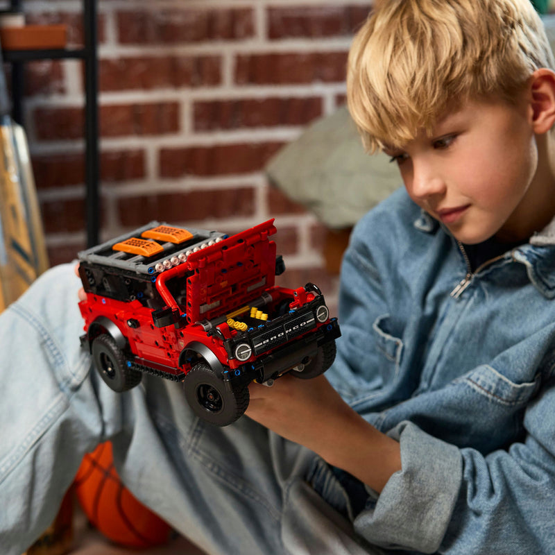 Load image into Gallery viewer, Lego technic 42213 ford bronco suv
