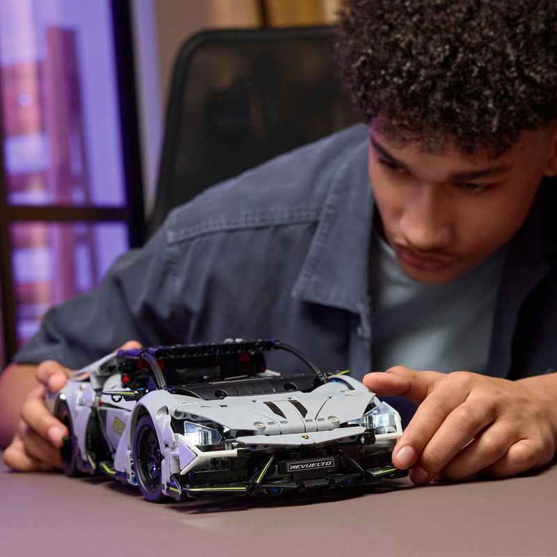 Load image into Gallery viewer, Lego technic 42214 lamborghini revuelto supersportwagen
