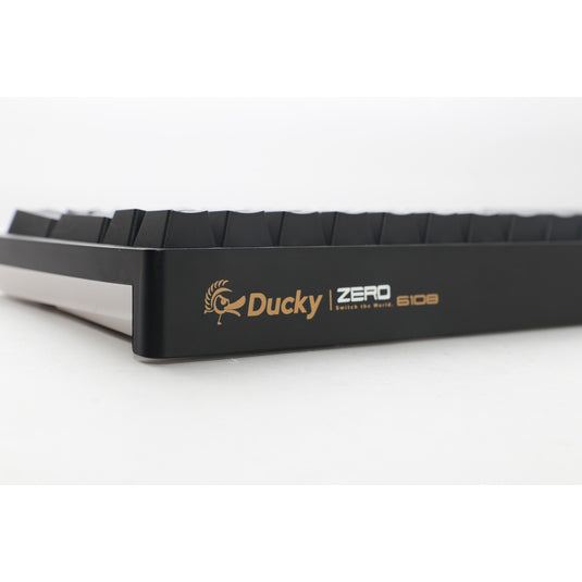 Ducky zero 6108 classic black rgb mechanisch gaming toetsenbord (zwart, us lay-out (qwerty), cherry mx2a speed silver, 100%, rgb leds, double-shot pbt, hot swap, 2.4ghz | bluetooth | usb-c)