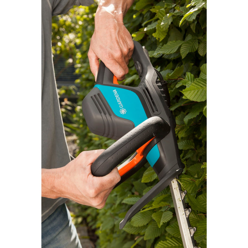 Load image into Gallery viewer, Gardena elektrische heggenschaar comfortcut 550 50 (zwart turquoise, 9833-20)

