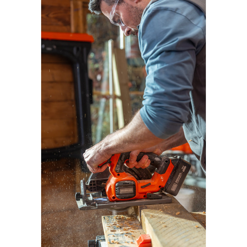 Load image into Gallery viewer, Black+decker 18v brushless cirkelzaag 165mm handcirkelzaag (zwart oranje, accu en oplader niet inbegrepen)
