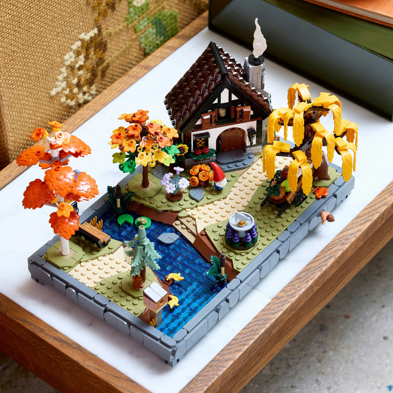 Load image into Gallery viewer, Lego icons herfsttuin met cottage herfstdecoratie - bouwpakket voor volwassenen - 11372
