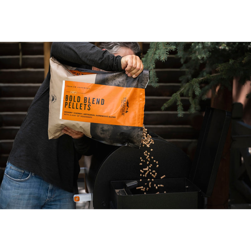 Load image into Gallery viewer, Traeger bold blent pellets - limited edition brandstof (8 kg)
