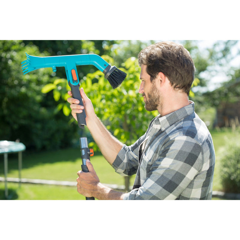 Load image into Gallery viewer, Gardena combisystem gootreiniger gehoekte bezem (turquoise zwart, 3651-20)
