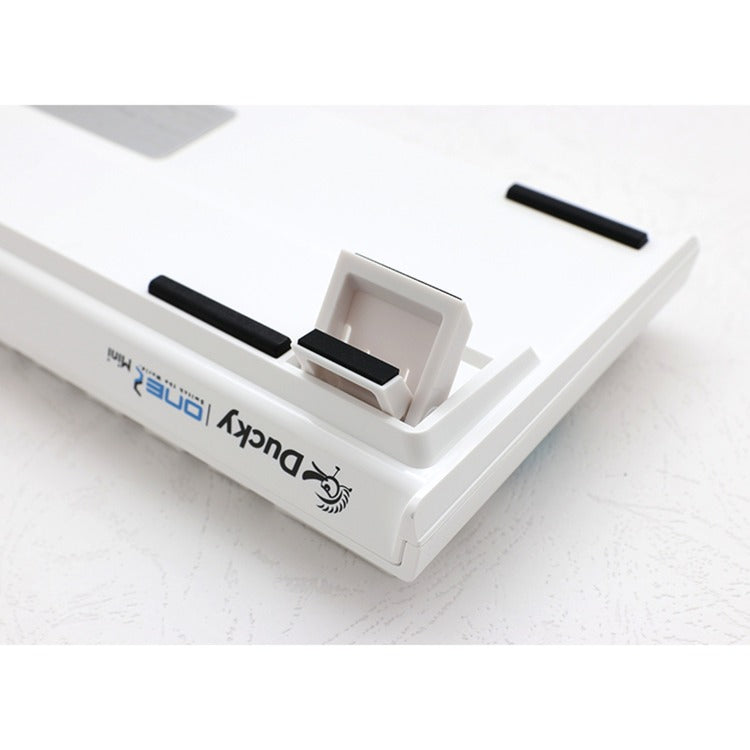 Load image into Gallery viewer, Ducky one 2 pro mini white classic, gaming toetsenbord (wit, us lay-out, cherry mx red, rgb led, double-shot pbt, quack mechanics, 60%)
