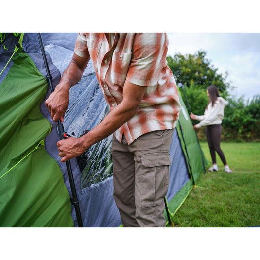Coleman fastpitch victoria falls 4 blackout tent (groen grijs)