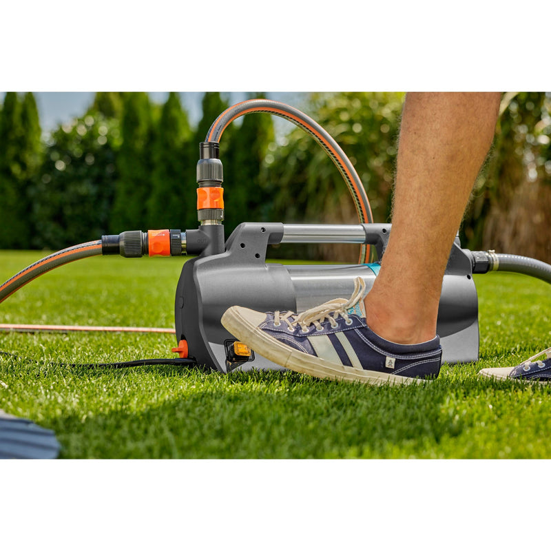Load image into Gallery viewer, Gardena besproeiingspomp 5600 silent+ (zwart zilver)

