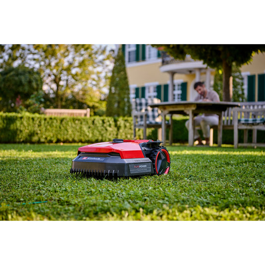 Einhell freelexo 500 robotmaaier (rood zwart, 2.5 ah power x-change plus accu + laadstation inbegrepen)