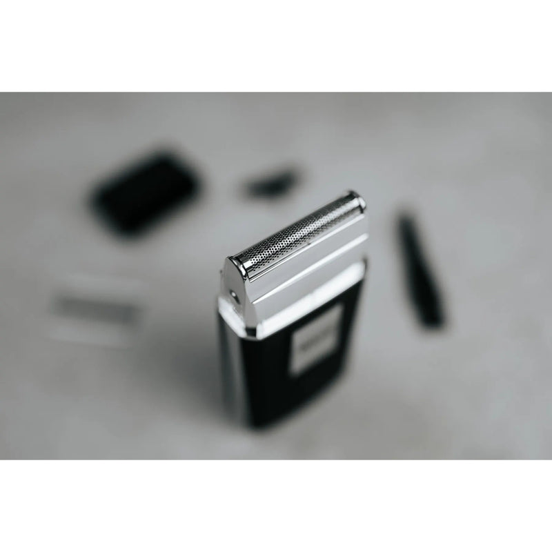 Load image into Gallery viewer, Wahl home products reis set scheerapparaat (zwart wit, 8-delig)

