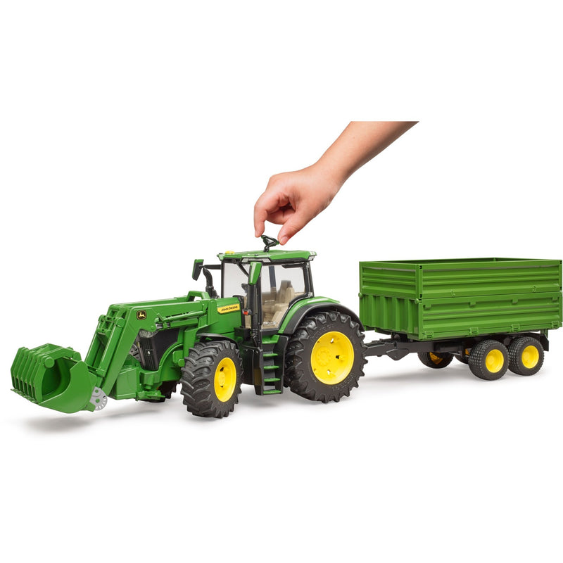 Load image into Gallery viewer, Bruder john deere 7r 350 met frontlader en transportaanhanger modelvoertuig (03155)
