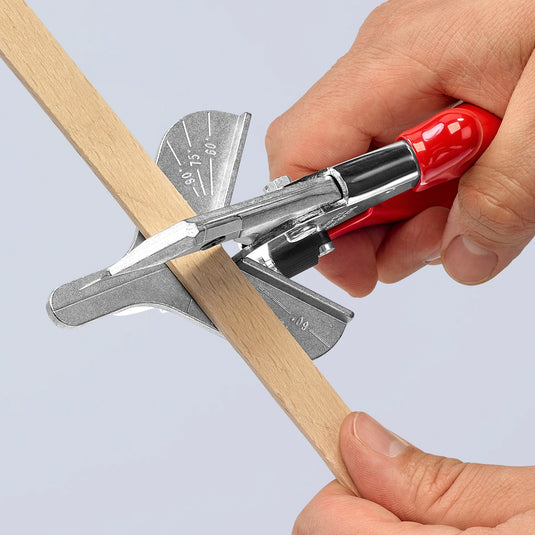 Knipex versteksnijder voor kunststof- en rubberprofielen 94 35 215 kniptang