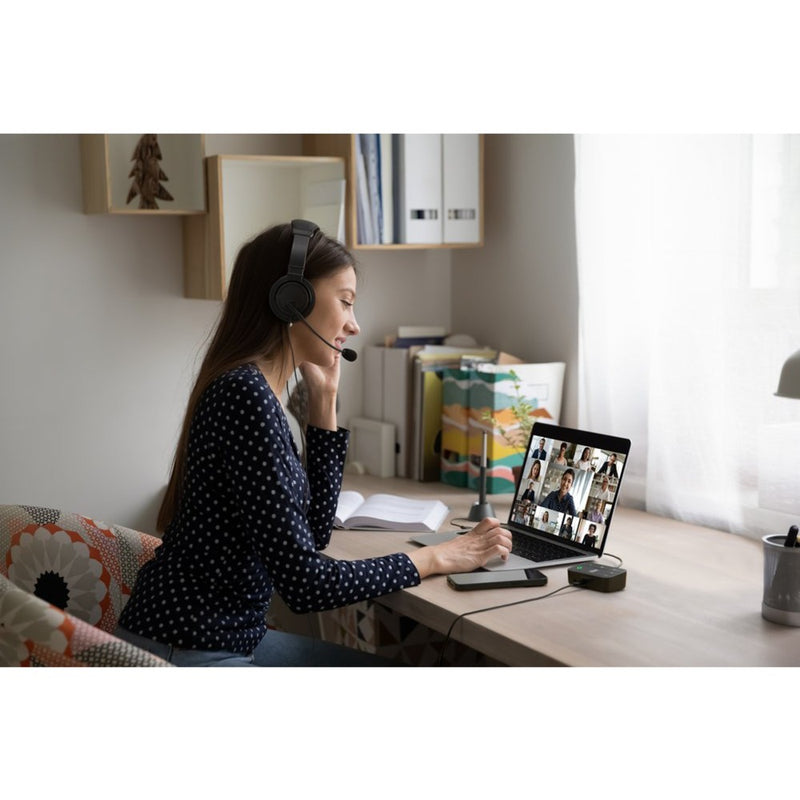 Load image into Gallery viewer, Kensington universal 3-in-1 pro audio headset switch (bluetooth, usb, 3,5mm audio)
