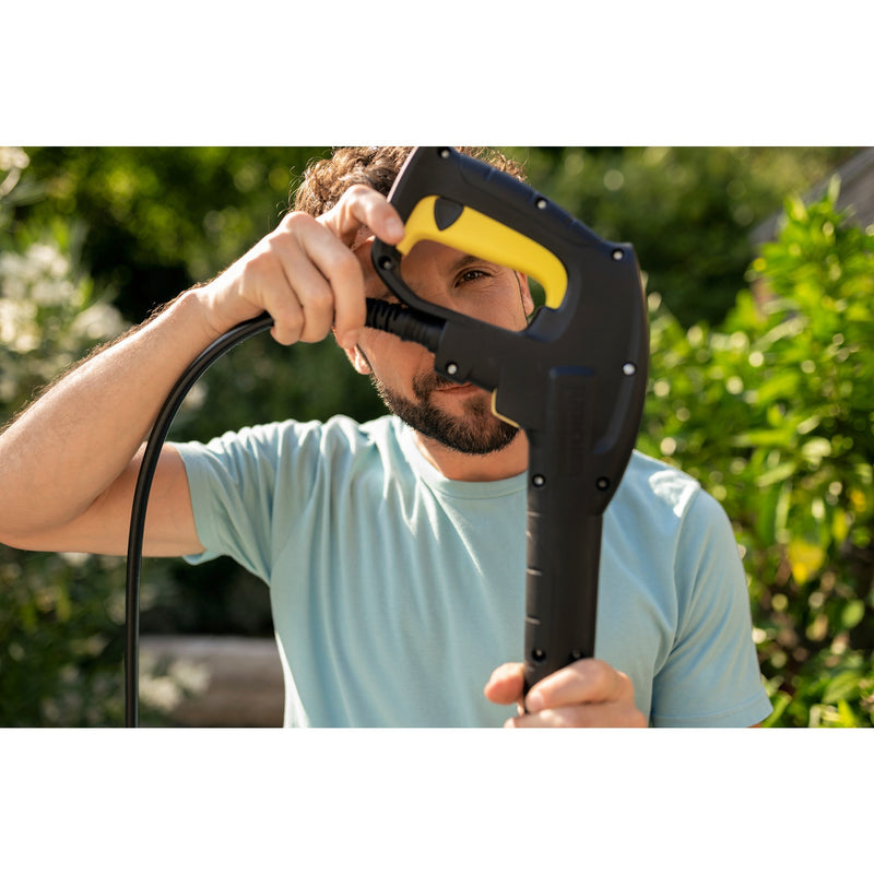 Load image into Gallery viewer, Kärcher k 5 wcm premium home hogedrukreiniger (geel zwart, met vuilfrees, slanghaspel en oppervlaktereiniger)
