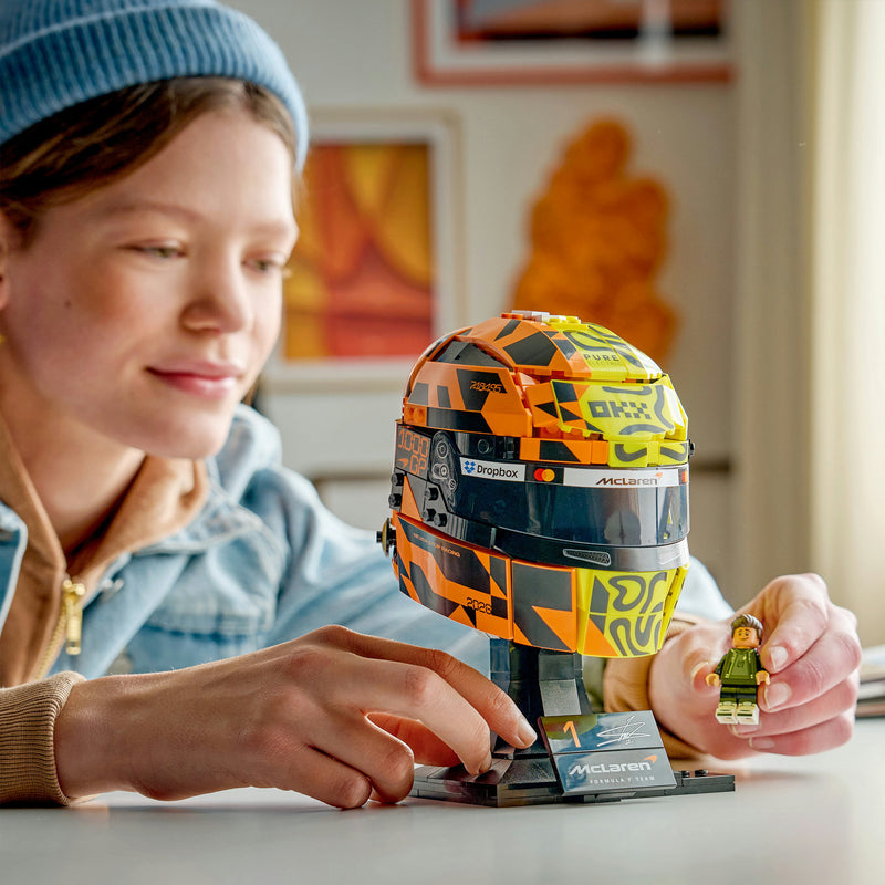 Afbeelding laden in galerijviewer, Lego editions mclaren mastercard f1 team helm van lando norris bouwpakket voor kinderen 43023
