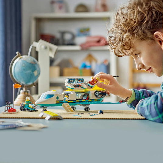 Lego city - ambulancevliegtuig constructiespeelgoed (60465)