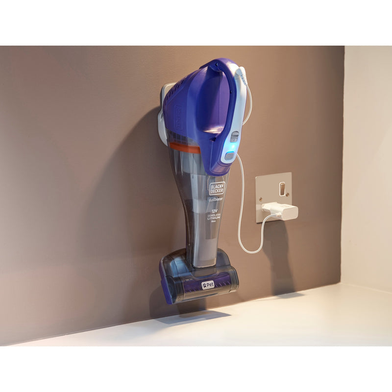 Load image into Gallery viewer, Black+decker dvb315jp 12v 1.5ah pet kruimeldief met dierenborstel handstofzuiger
