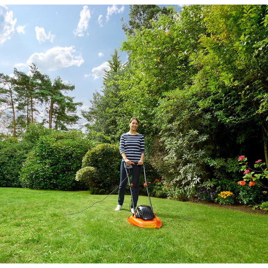 Black+decker 1200w 30cm zweefmaaier grasmaaier (oranje zwart)