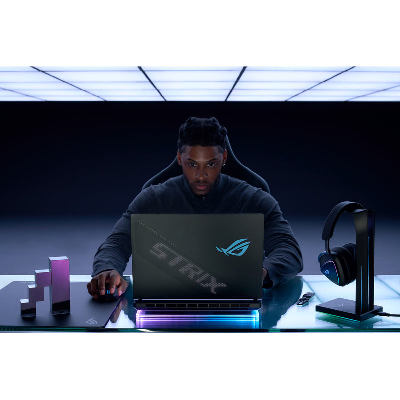 Afbeelding laden in galerijviewer, Asus rog strix scar 18 g835lx-sa012w 18 gaming laptop (zwart | core ultra 9 275hx | rtx 5090 | 64 gb | 4 tb ssd | 240 hz)

