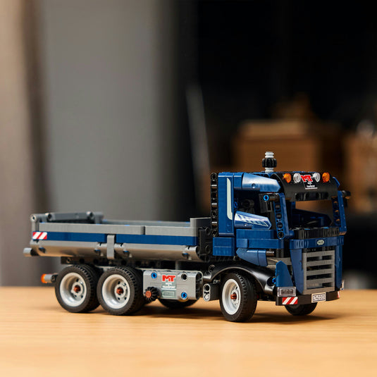 Lego technic 42203 vrachtwagen met kiepfunctie