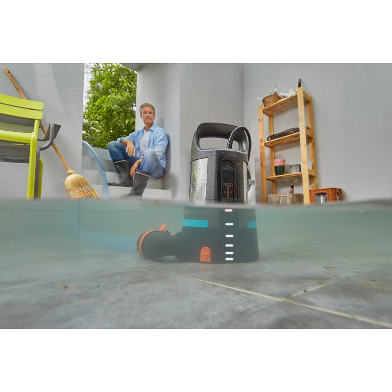Load image into Gallery viewer, Gardena dompelpomp 11000 aquasensor 450 w rvs zilver zwart
