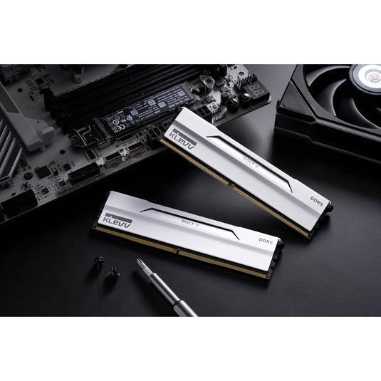 Klevv bolt v 32 gb ddr5-6000 (2x 16 gb) werkgeheugen (wit, kd5agu880-60a300i, xmp 3.0, expo)