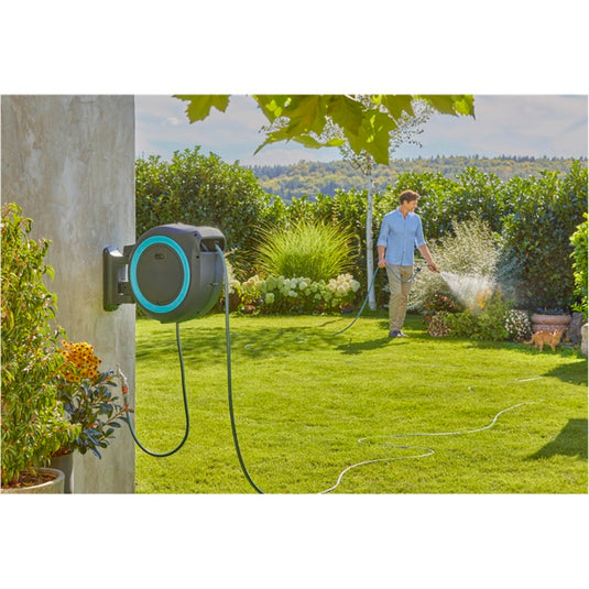 Gardena 40 m wand-slangenbox powerroll xxl slanghaspel (grijs turquoise, 40 meter, accu en oplader niet inbegrepen, power for all alliance, )
